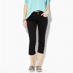 American Eagle Artist Crop Jeans